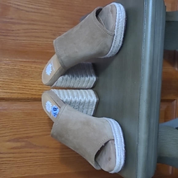 Yellow Box Ambur, slide-on, open-toe platform, espedrills size 8.5, tan brown - Picture 5 of 9